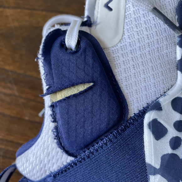 Adidas, Men’s 7.5, D.O.N. Issue #3 Team Navy White Athletic Basketball Sneaker - Picture 9 of 14